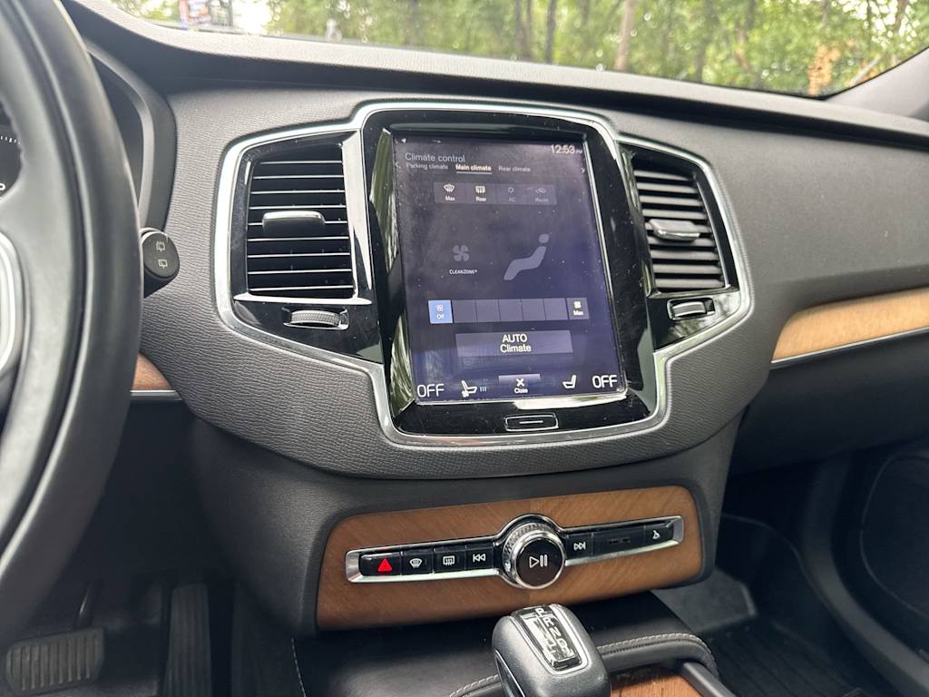 Thumbnail: 2017 Volvo XC90 - 14