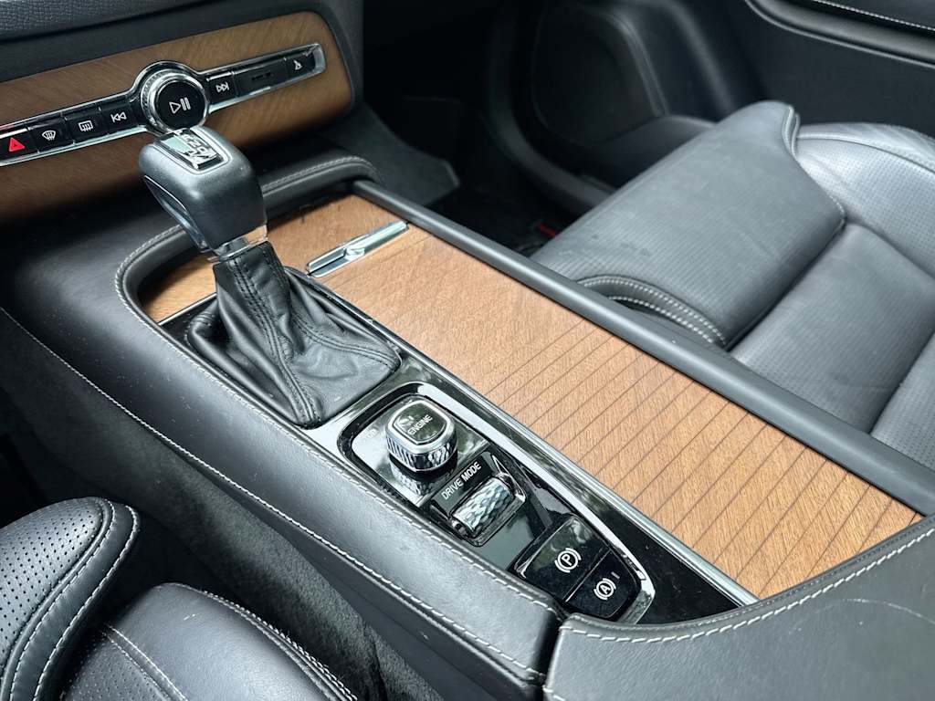 Thumbnail: 2017 Volvo XC90 - 15