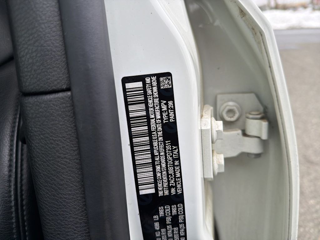 Thumbnail: 2016 Jeep Renegade - 14