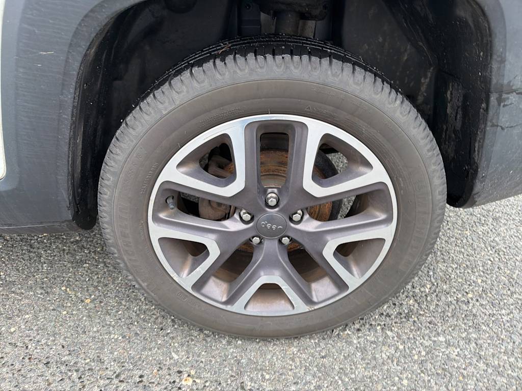 Thumbnail: 2016 Jeep Renegade - 25