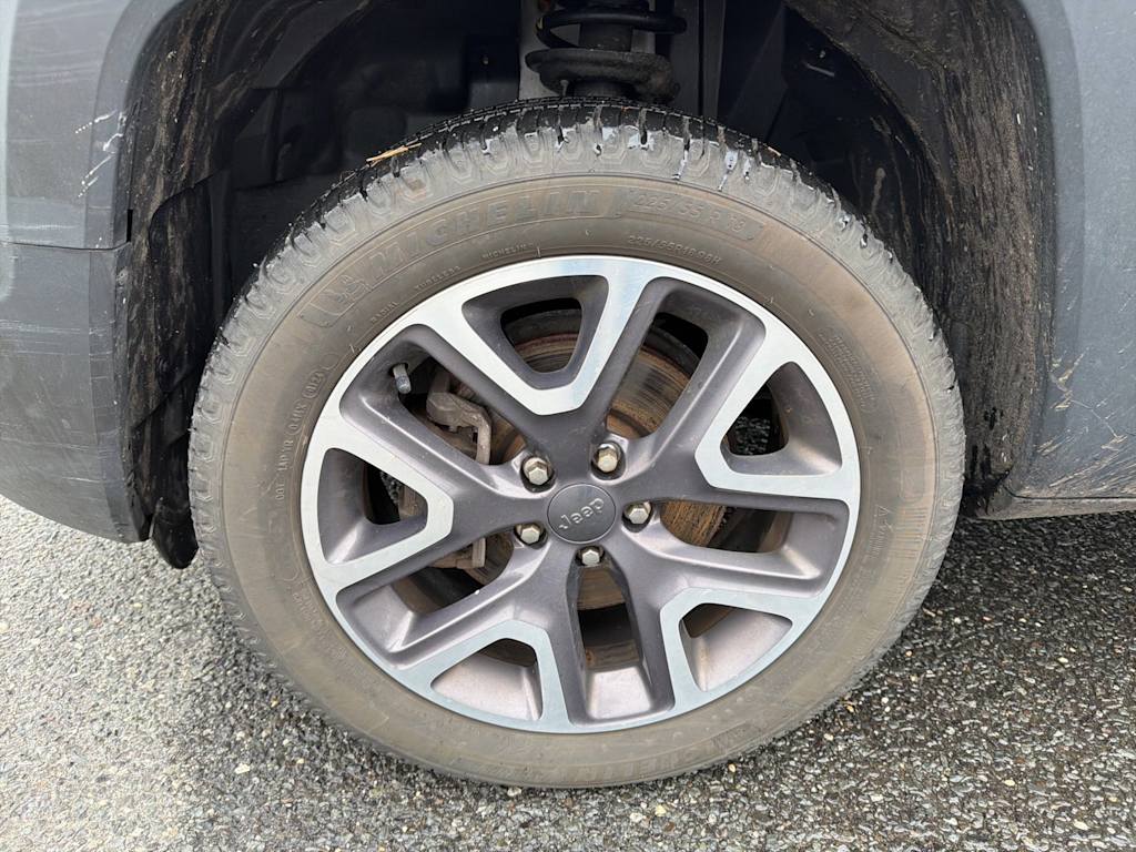 Thumbnail: 2016 Jeep Renegade - 8