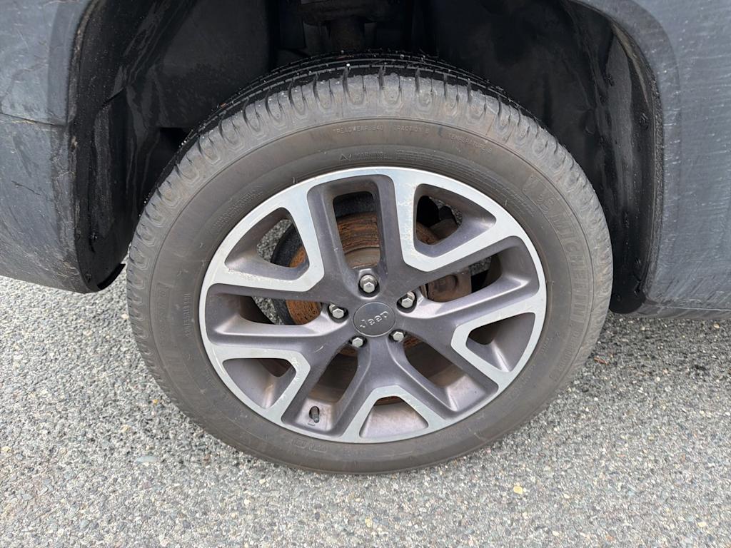 Thumbnail: 2016 Jeep Renegade - 27