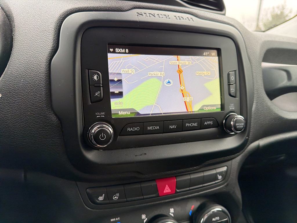 Thumbnail: 2016 Jeep Renegade - 20