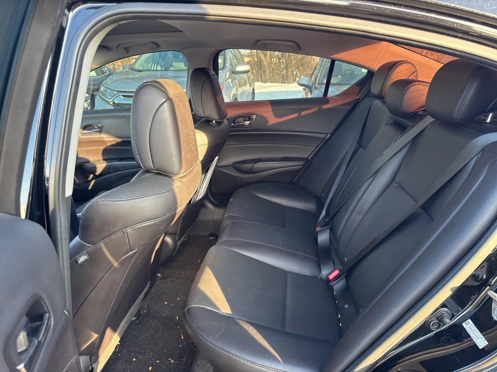 Thumbnail: 2017 Acura ILX - 12