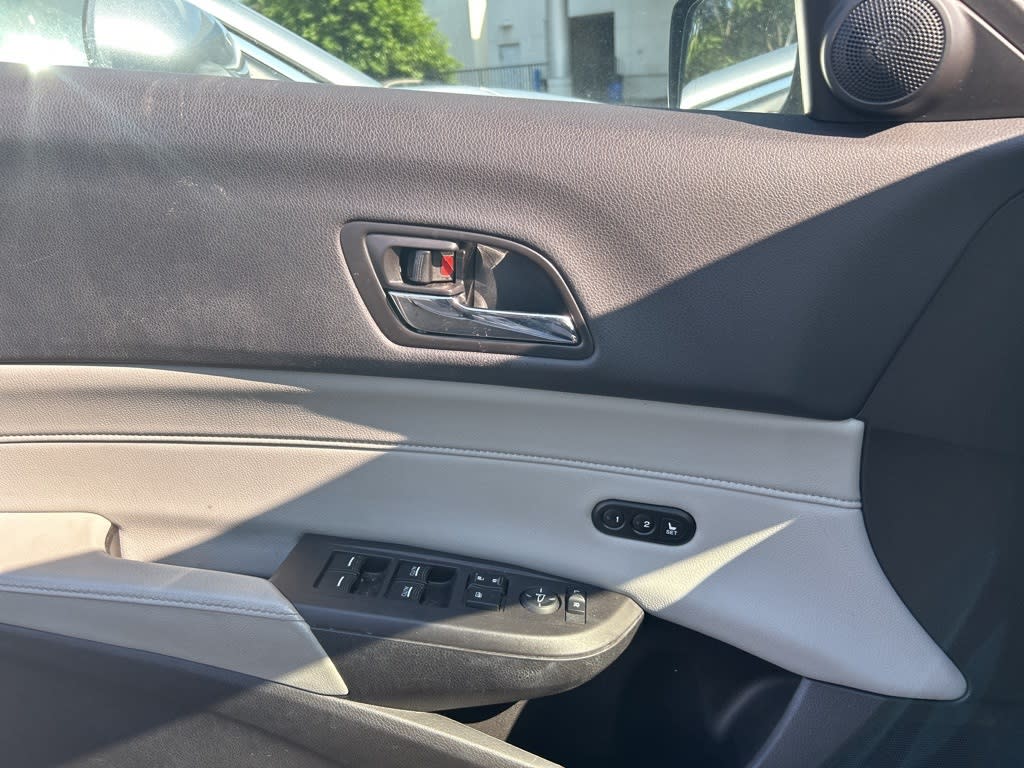 2016 Acura ILX Technology 26
