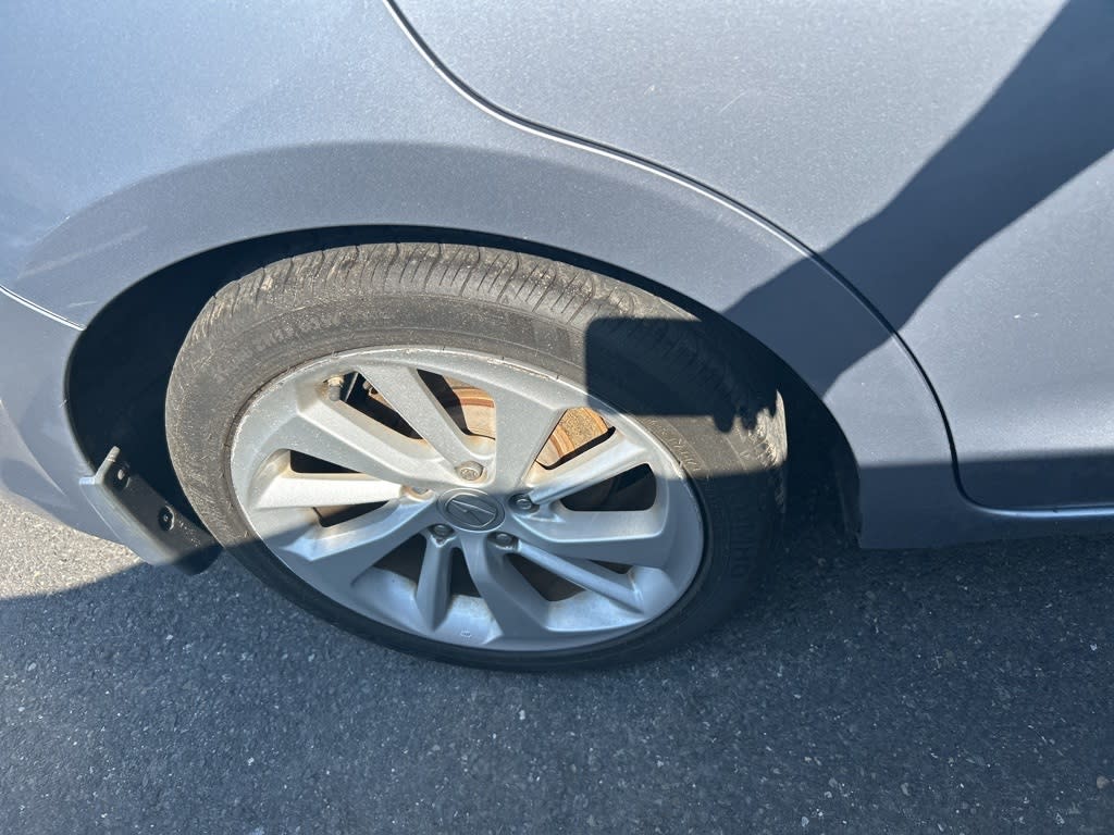 2016 Acura ILX Technology 13