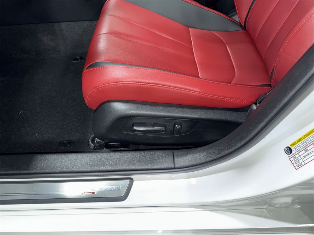 Thumbnail: 2023 Acura Integra - 25