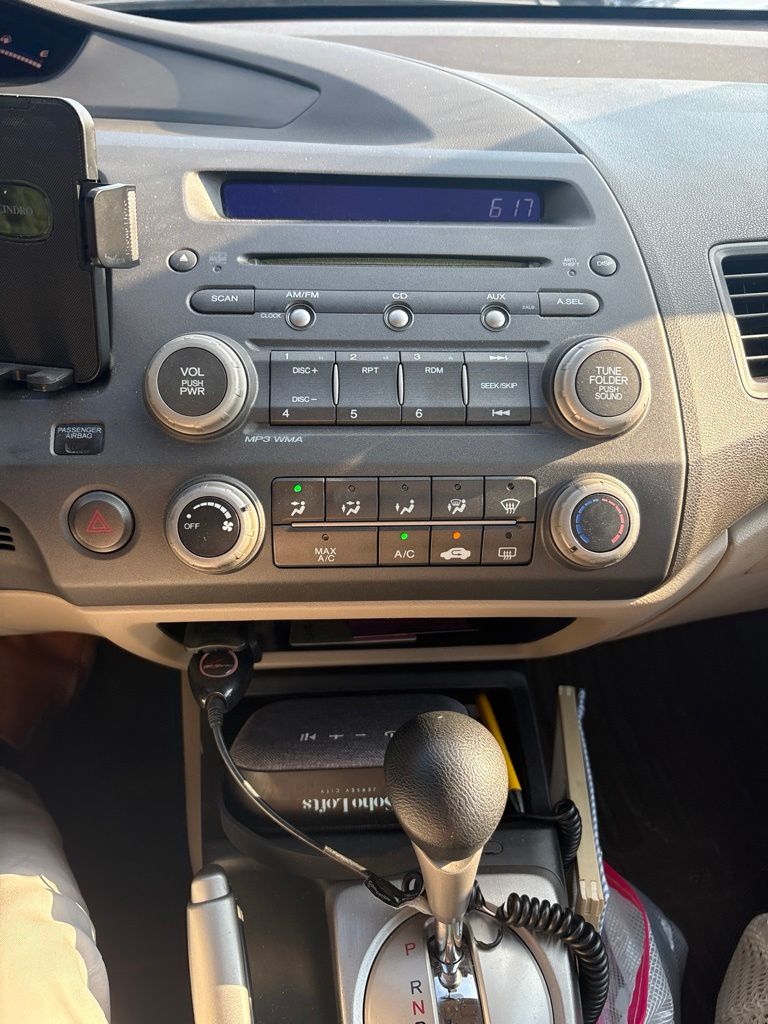 Thumbnail: 2010 Honda Civic - 8