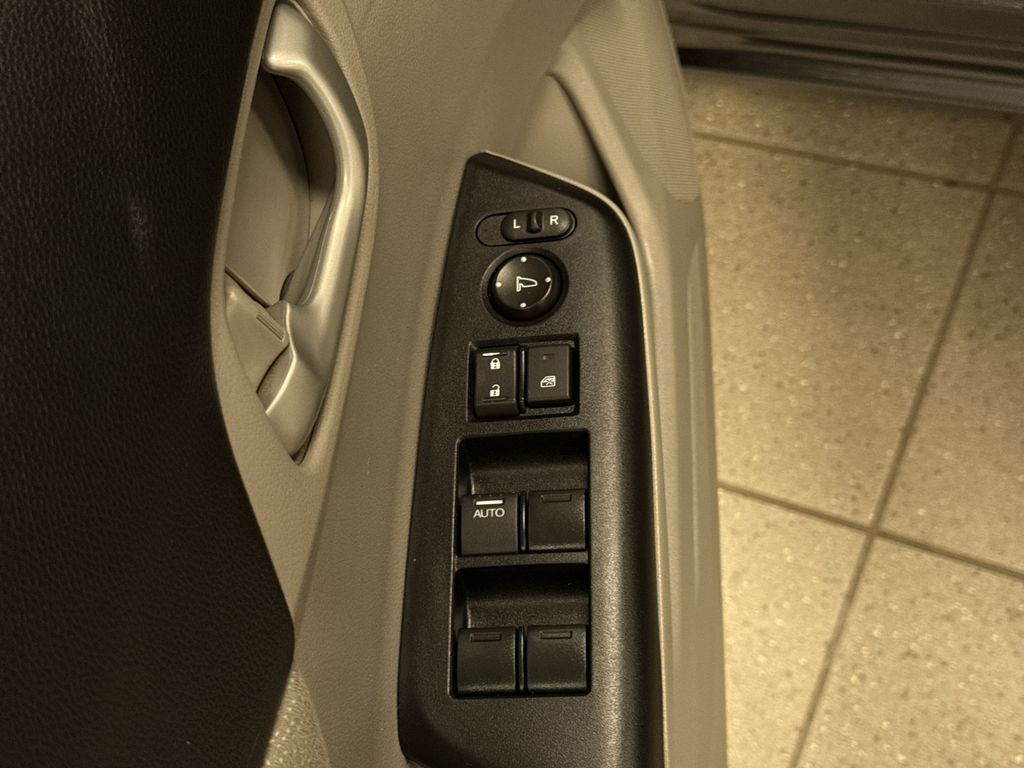 Thumbnail: 2013 Honda Civic - 12