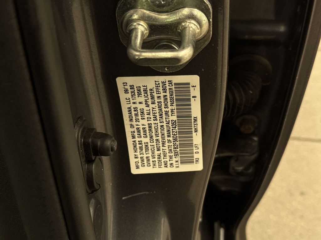 Thumbnail: 2013 Honda Civic - 16