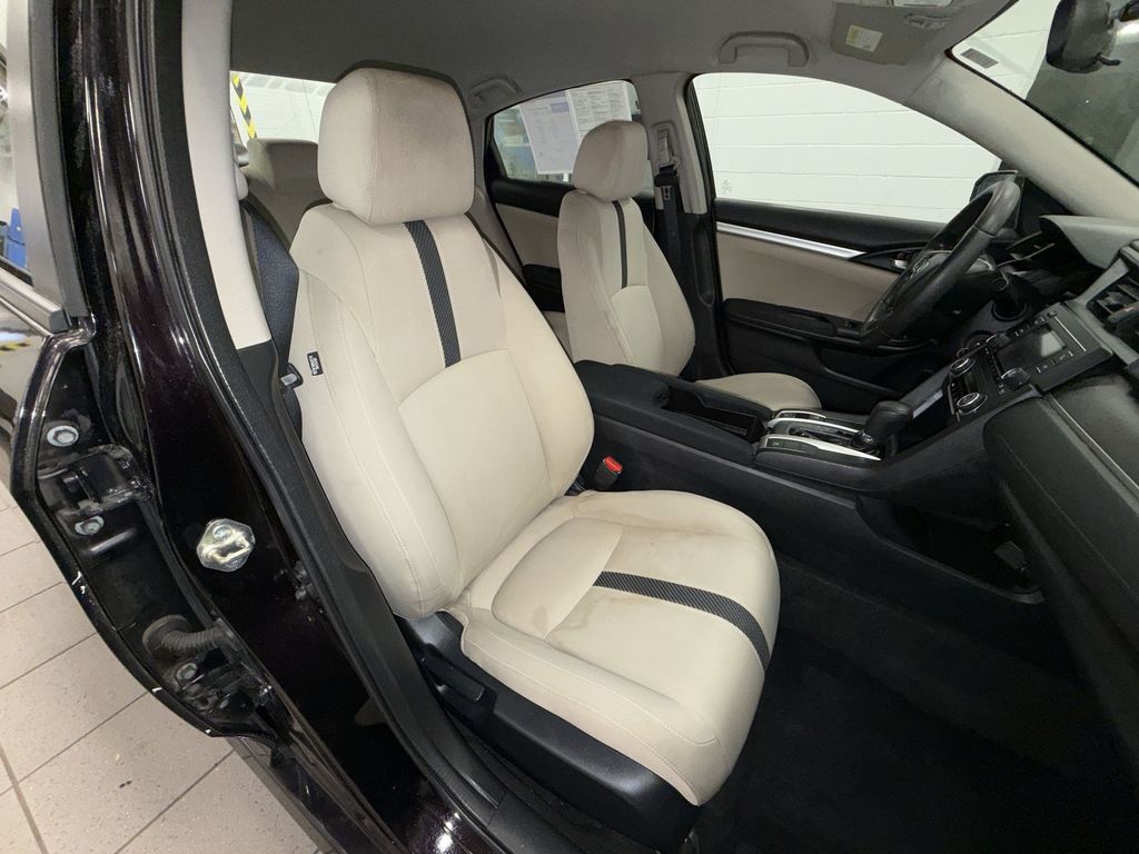 Thumbnail: 2016 Honda Civic - 7