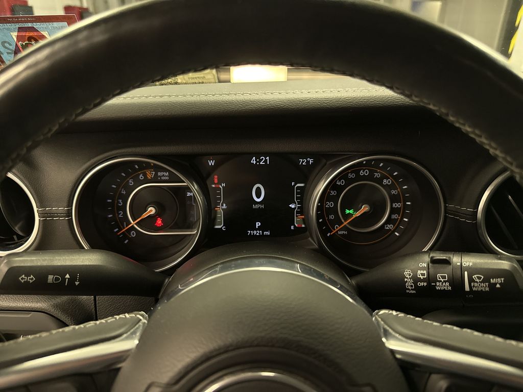 Thumbnail: 2018 Jeep Wrangler - 33