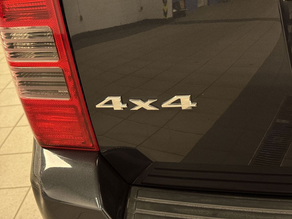 Thumbnail: 2014 Jeep Patriot - 6