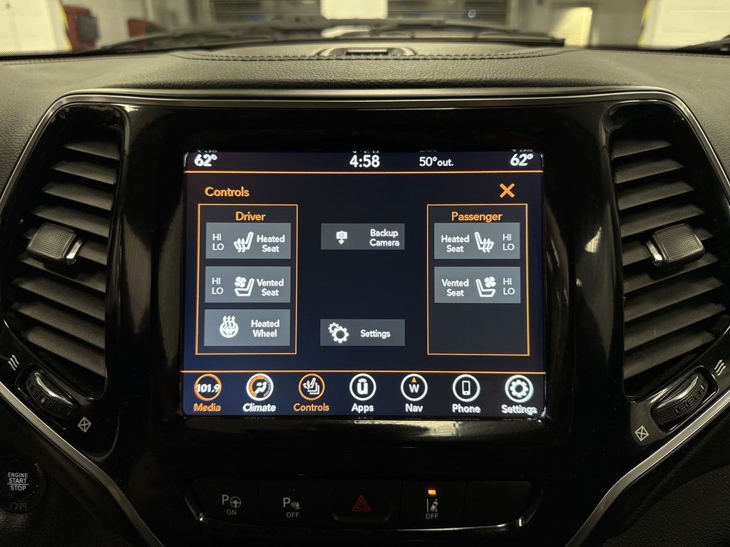 Thumbnail: 2021 Jeep Cherokee - 36