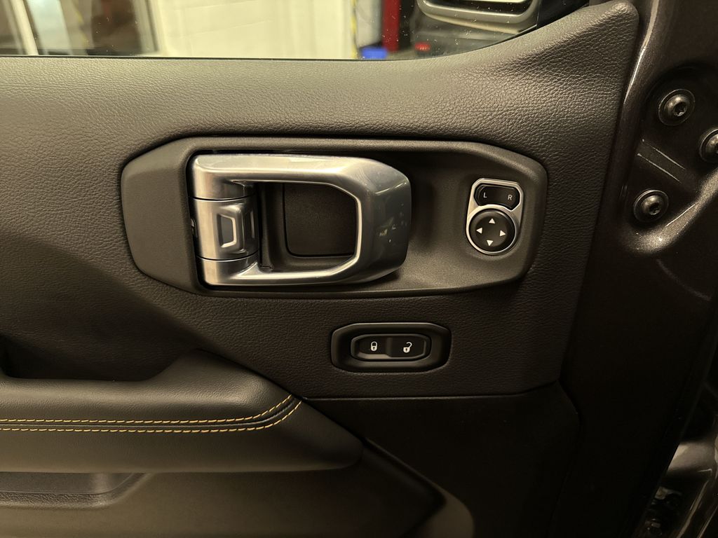 Thumbnail: 2025 Jeep Wrangler - 23