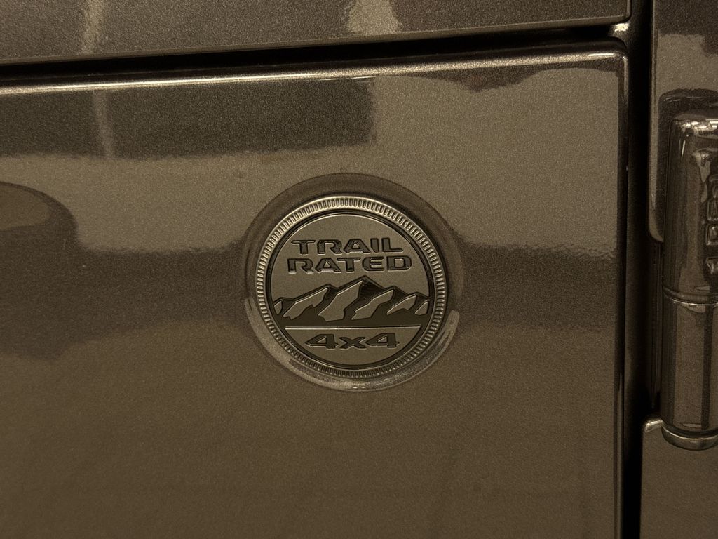Thumbnail: 2025 Jeep Wrangler - 28