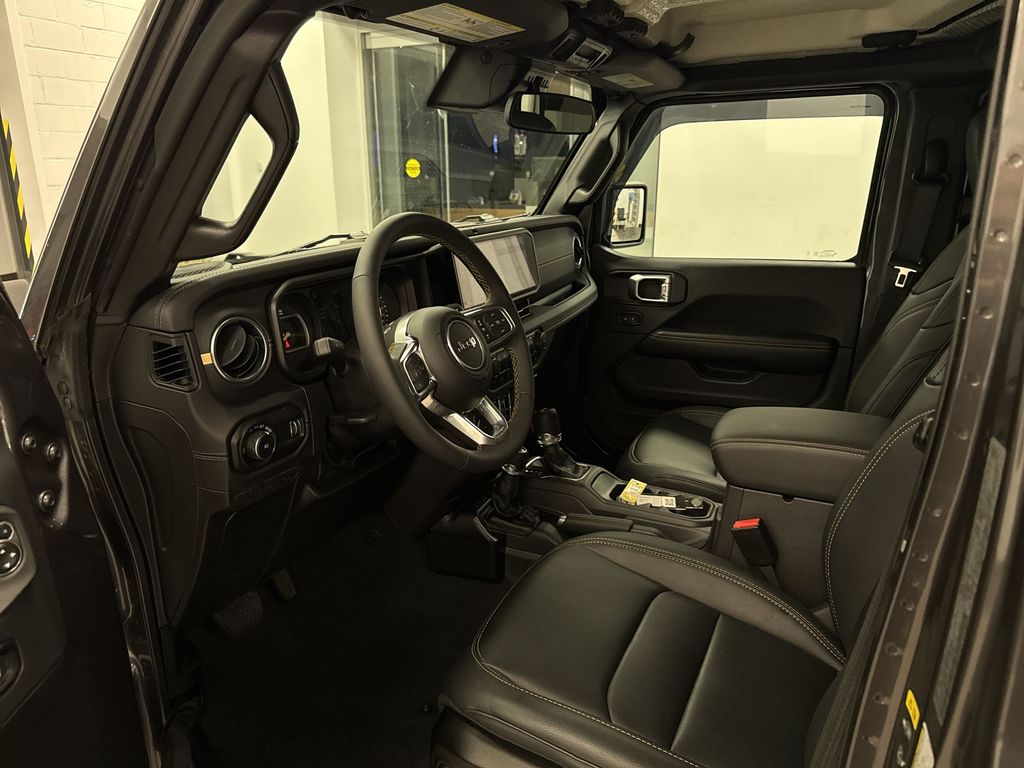 Thumbnail: 2025 Jeep Wrangler - 30
