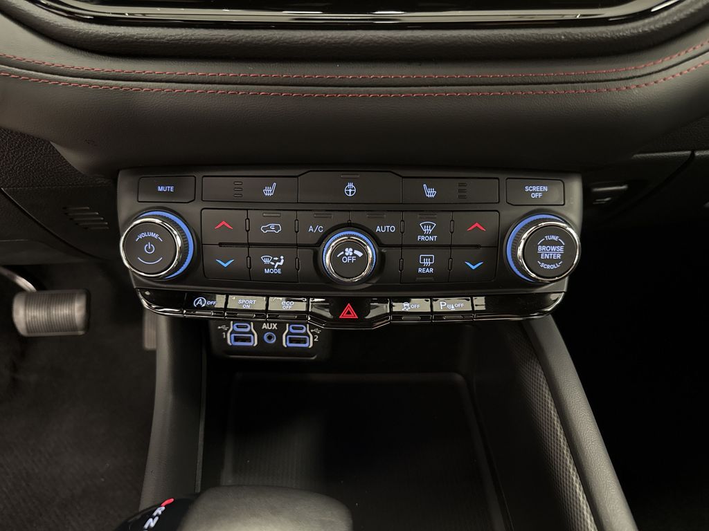 Thumbnail: 2025 Dodge Durango - 25