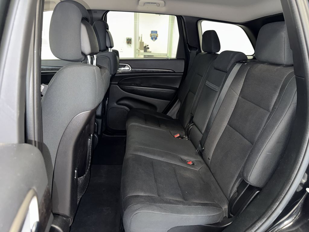 Thumbnail: 2012 Jeep Grand Cherokee - 10