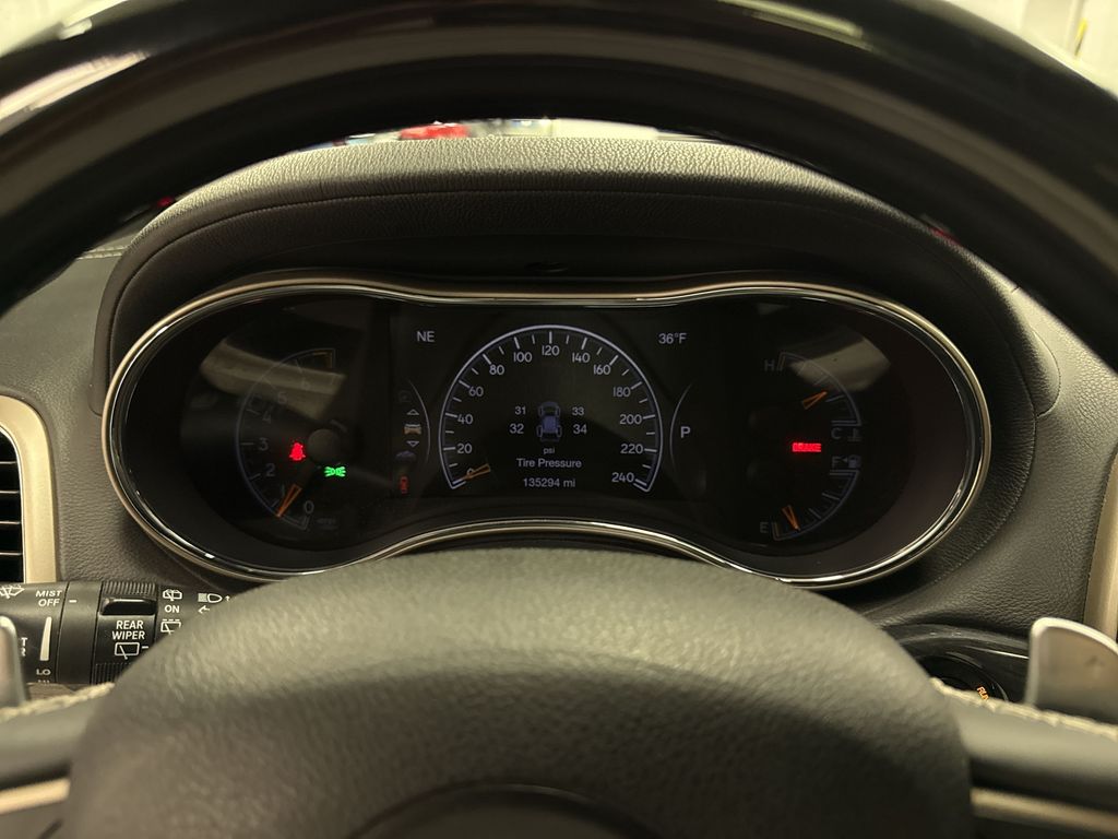Thumbnail: 2016 Jeep Grand Cherokee - 39