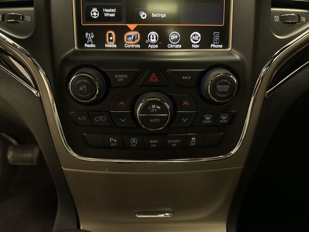 Thumbnail: 2016 Jeep Grand Cherokee - 25