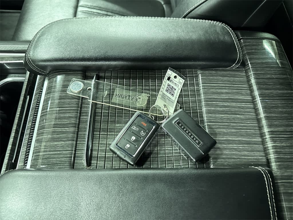 Thumbnail: 2022 Jeep Wagoneer - 36