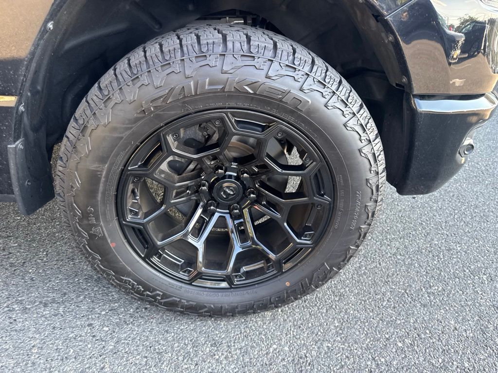 Thumbnail: 2021 RAM 1500 - 25