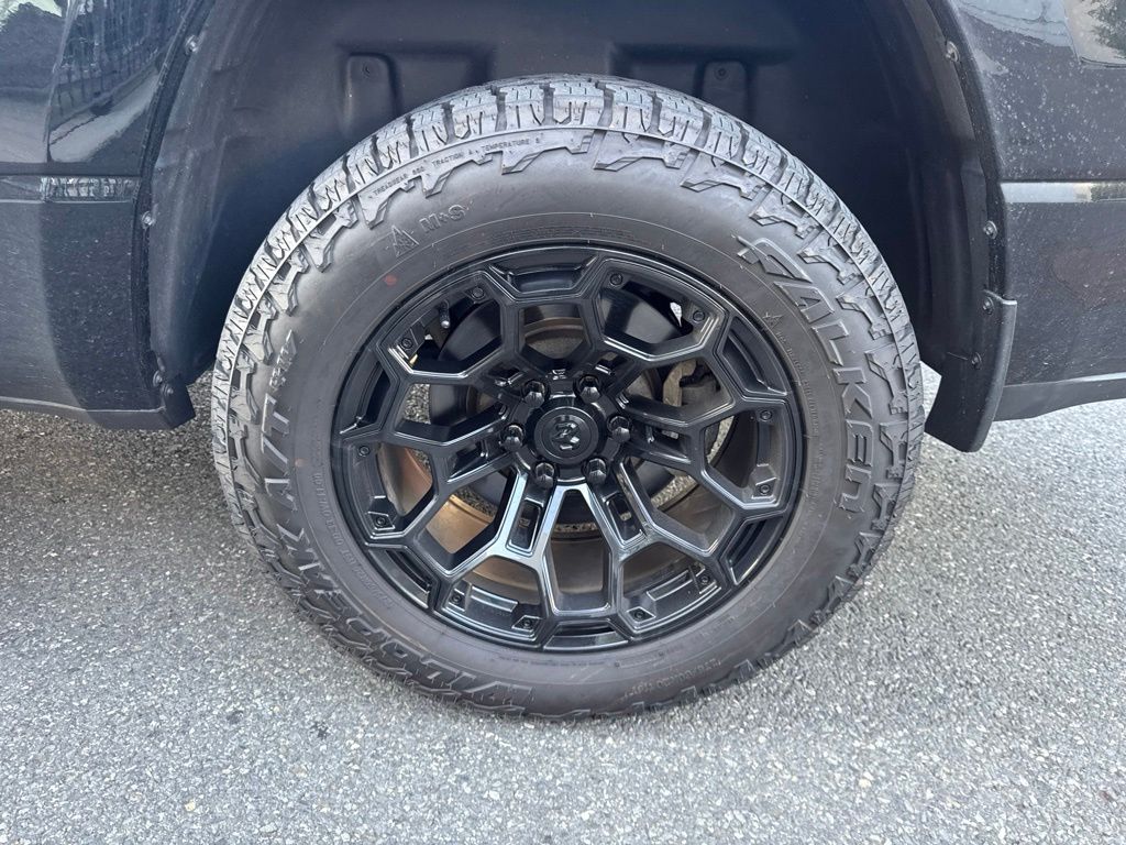 Thumbnail: 2021 RAM 1500 - 23