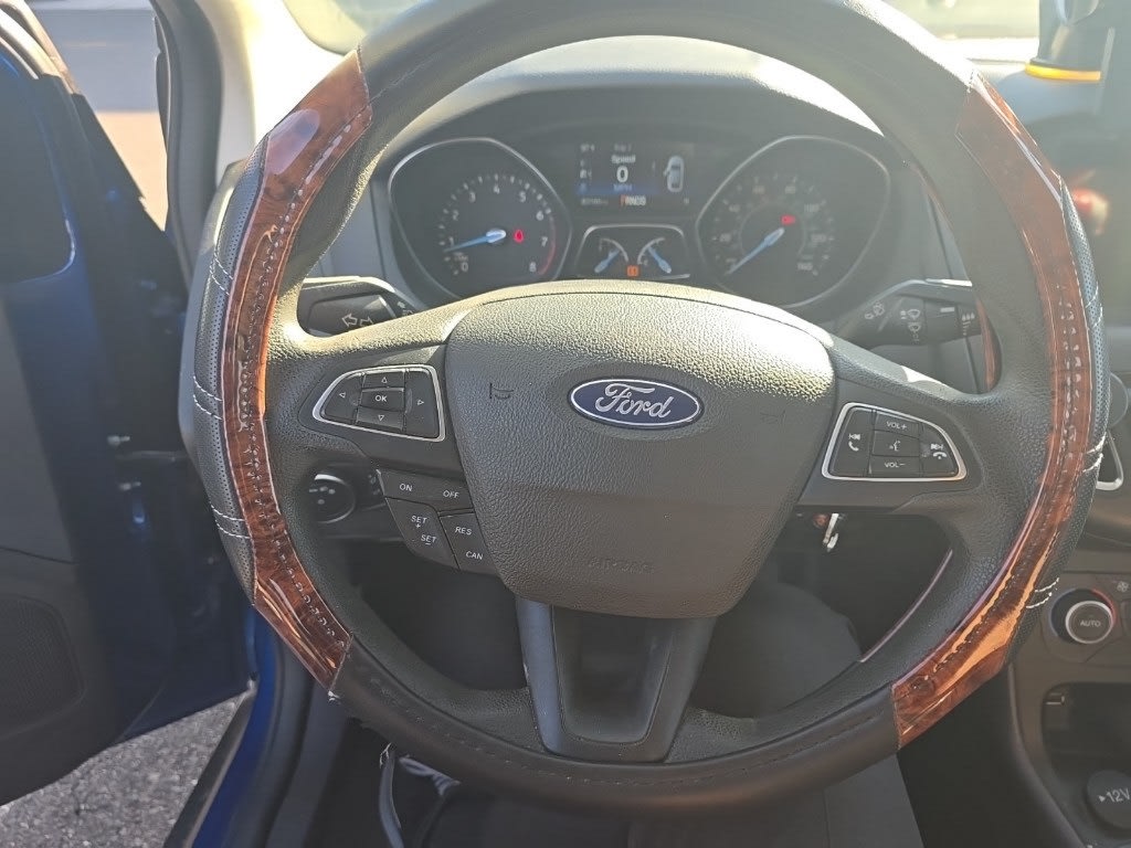 Thumbnail: 2018 Ford Focus - 23