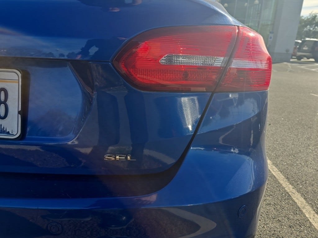 Thumbnail: 2018 Ford Focus - 15