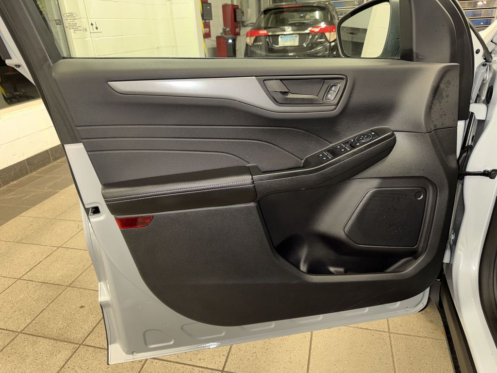 Thumbnail: 2025 Ford Escape - 31
