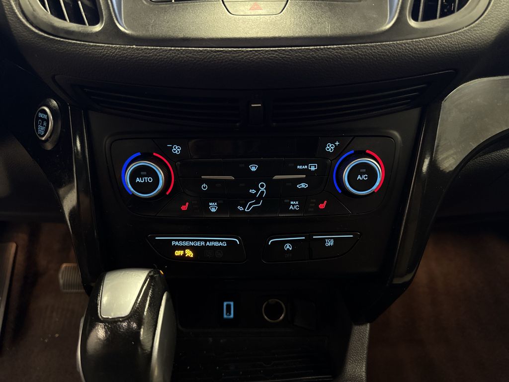 Thumbnail: 2019 Ford Escape - 22