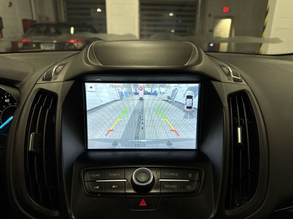 Thumbnail: 2019 Ford Escape - 25