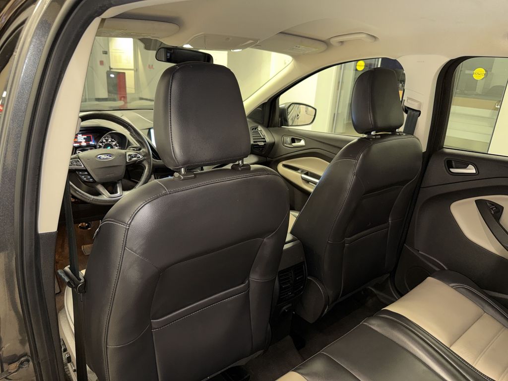 Thumbnail: 2019 Ford Escape - 27