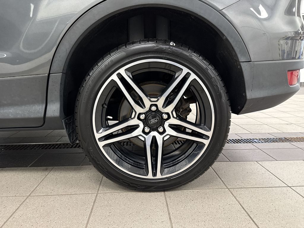 Thumbnail: 2019 Ford Escape - 7