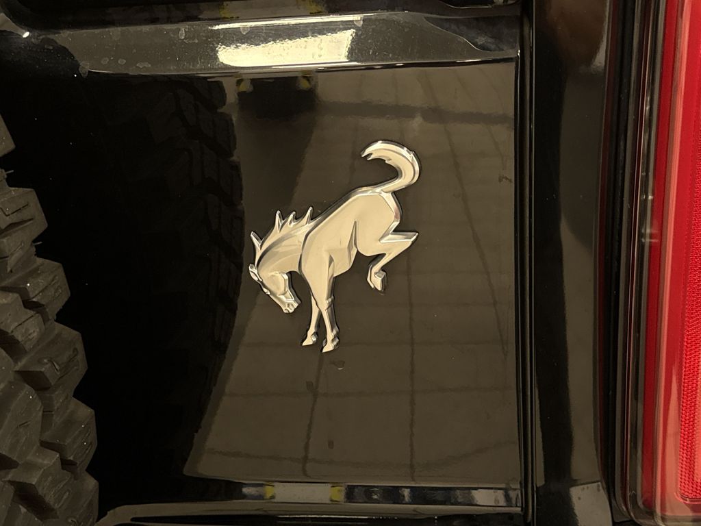 Thumbnail: 2021 Ford Bronco - 5