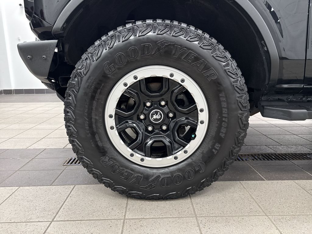 Thumbnail: 2021 Ford Bronco - 6