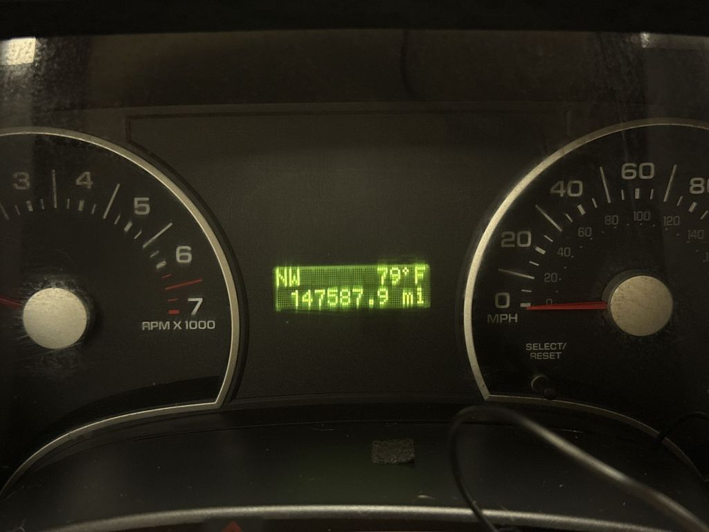 Thumbnail: 2010 Ford Explorer - 14