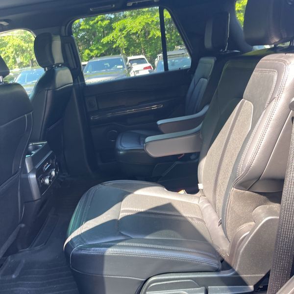 Thumbnail: 2019 Ford Expedition - 17