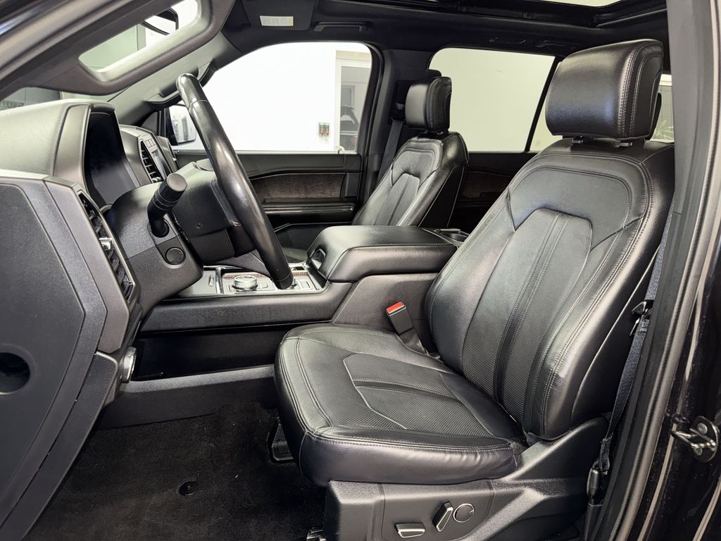 Thumbnail: 2019 Ford Expedition - 8