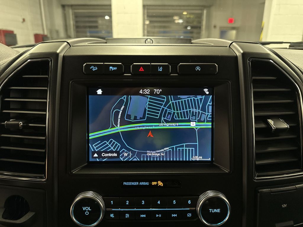 Thumbnail: 2019 Ford Expedition - 11