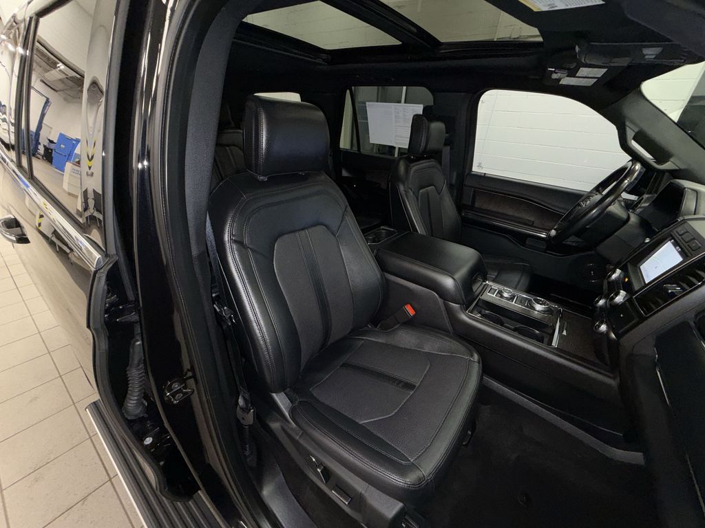 Thumbnail: 2019 Ford Expedition - 9