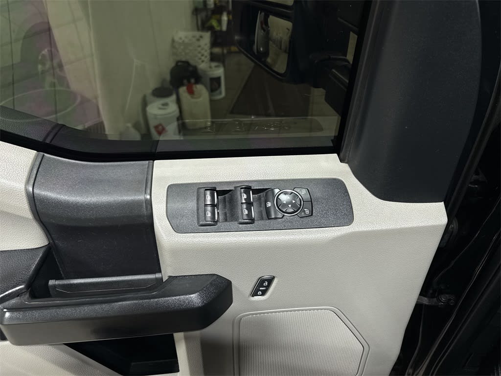 Thumbnail: 2019 Ford F-350 - 25