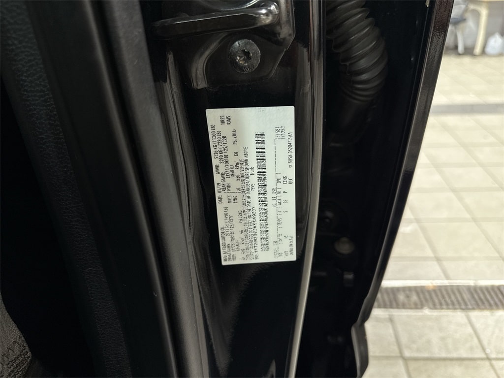 Thumbnail: 2019 Ford F-350 - 22