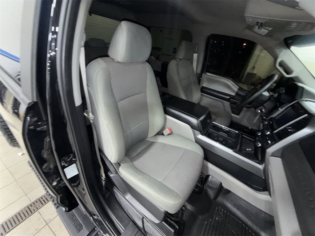 Thumbnail: 2019 Ford F-350 - 23