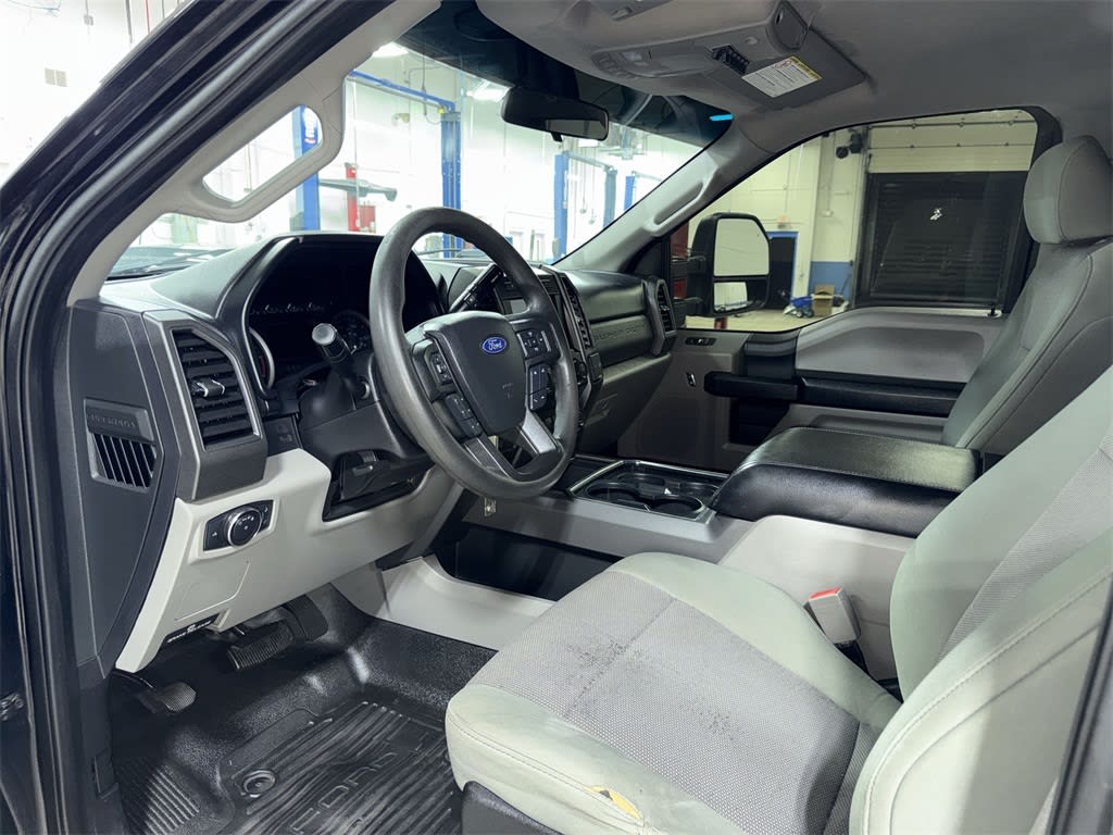 Thumbnail: 2019 Ford F-350 - 9