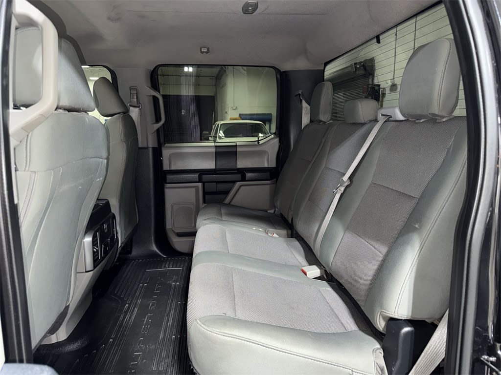 Thumbnail: 2019 Ford F-350 - 11