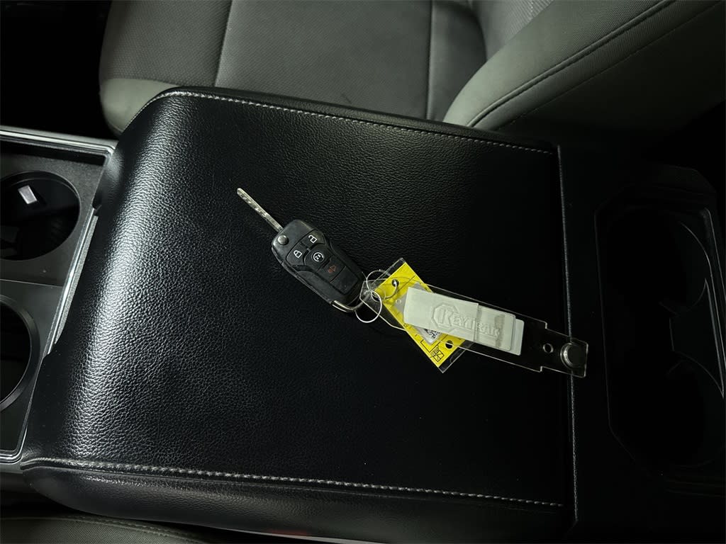 Thumbnail: 2019 Ford F-350 - 16