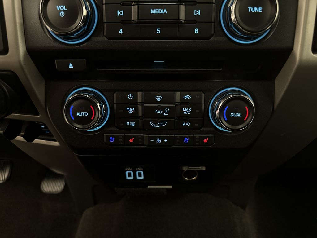 Thumbnail: 2018 Ford F-150 - 25