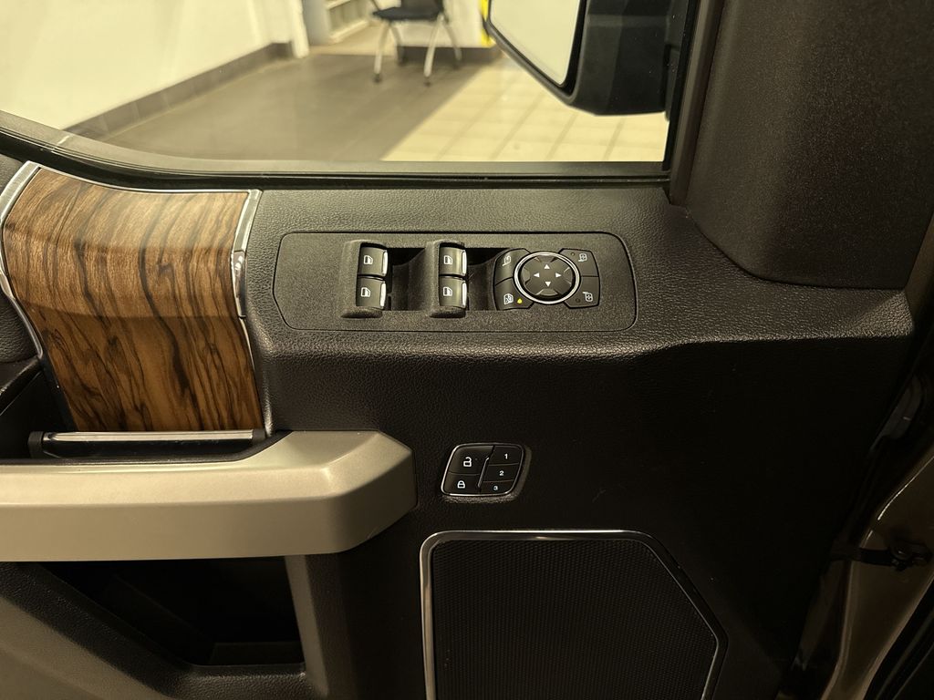 Thumbnail: 2018 Ford F-150 - 26